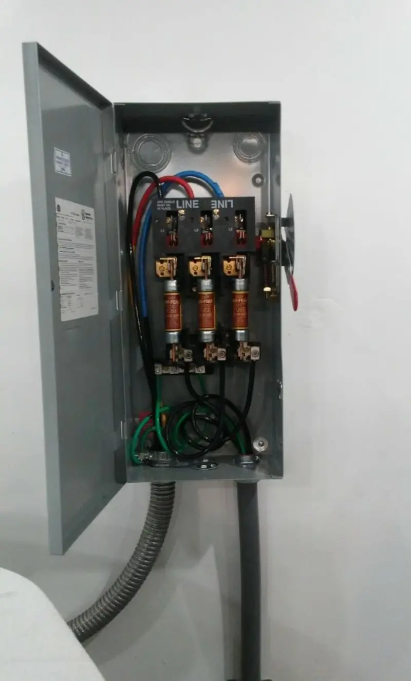 Three-phase disconnect switch installed for Smoke Detector Installation in Miami Beach